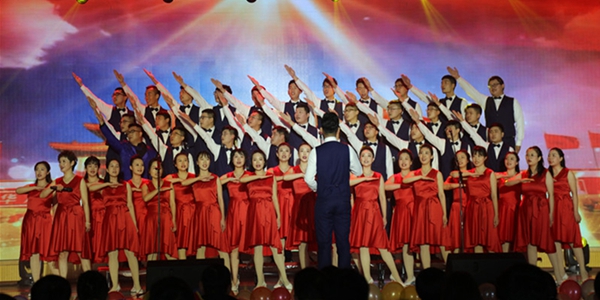 1581562227233728.jpg 2、股份公司大合唱《祖国不会忘记》.jpg